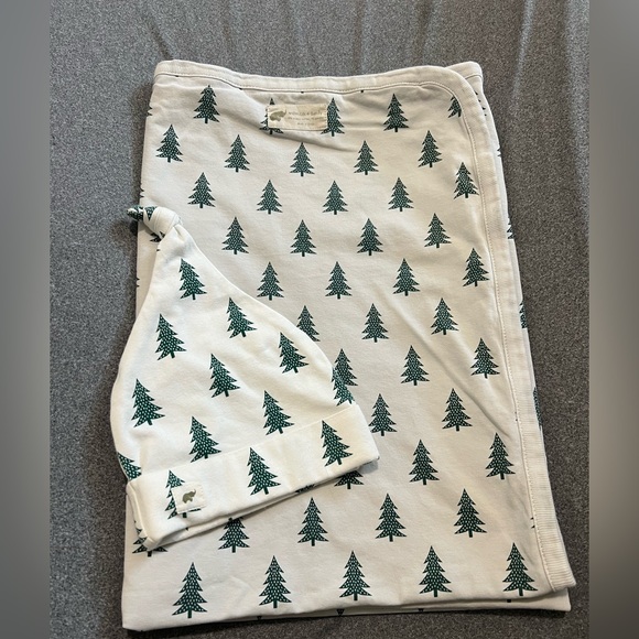 Monica and Andy swaddle blanket and matching hat newborn - Picture 1 of 2